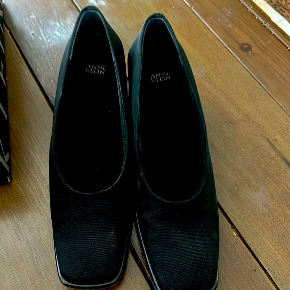 Anne Klein Monaco, black tailored women’s shoes